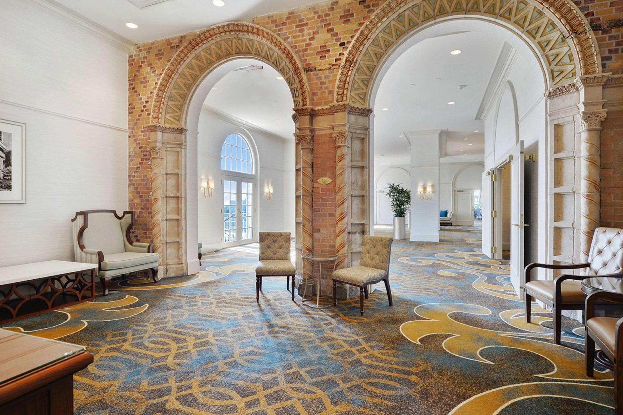 Hilton Baton Rouge Capitol Center Hotel Buitenkant foto